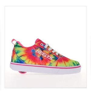 New Heelys Tie Dye Roller Sneaker